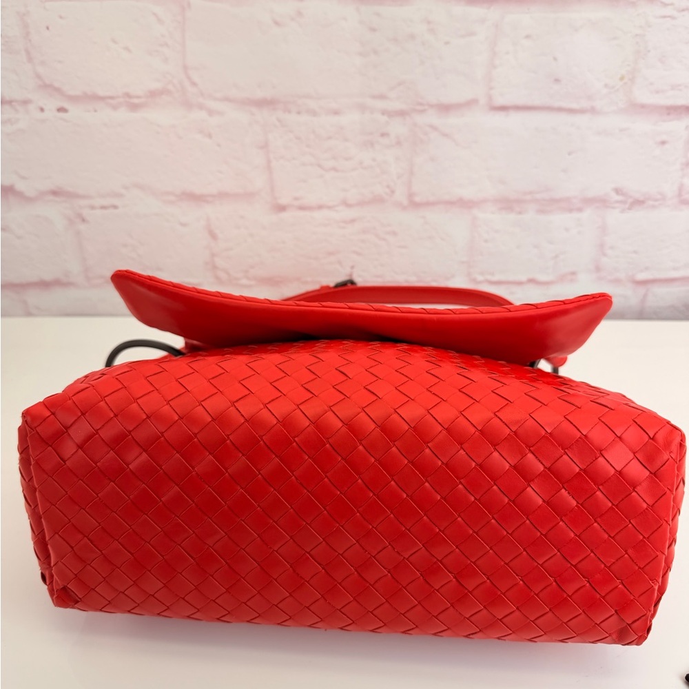 Bottega Veneta Intrecciato Leather Red Flap Shoulder Bag - Picture 6 of 16